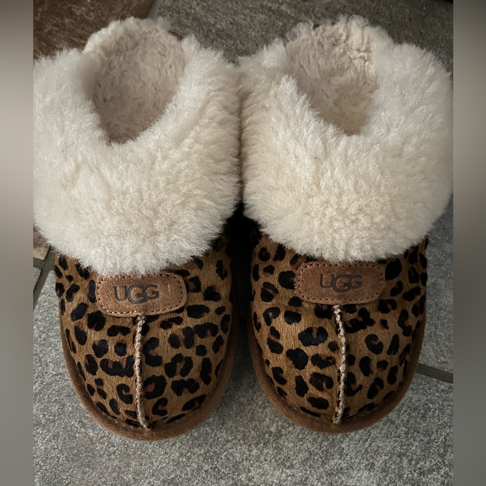 Cheetah ugh slippers!!